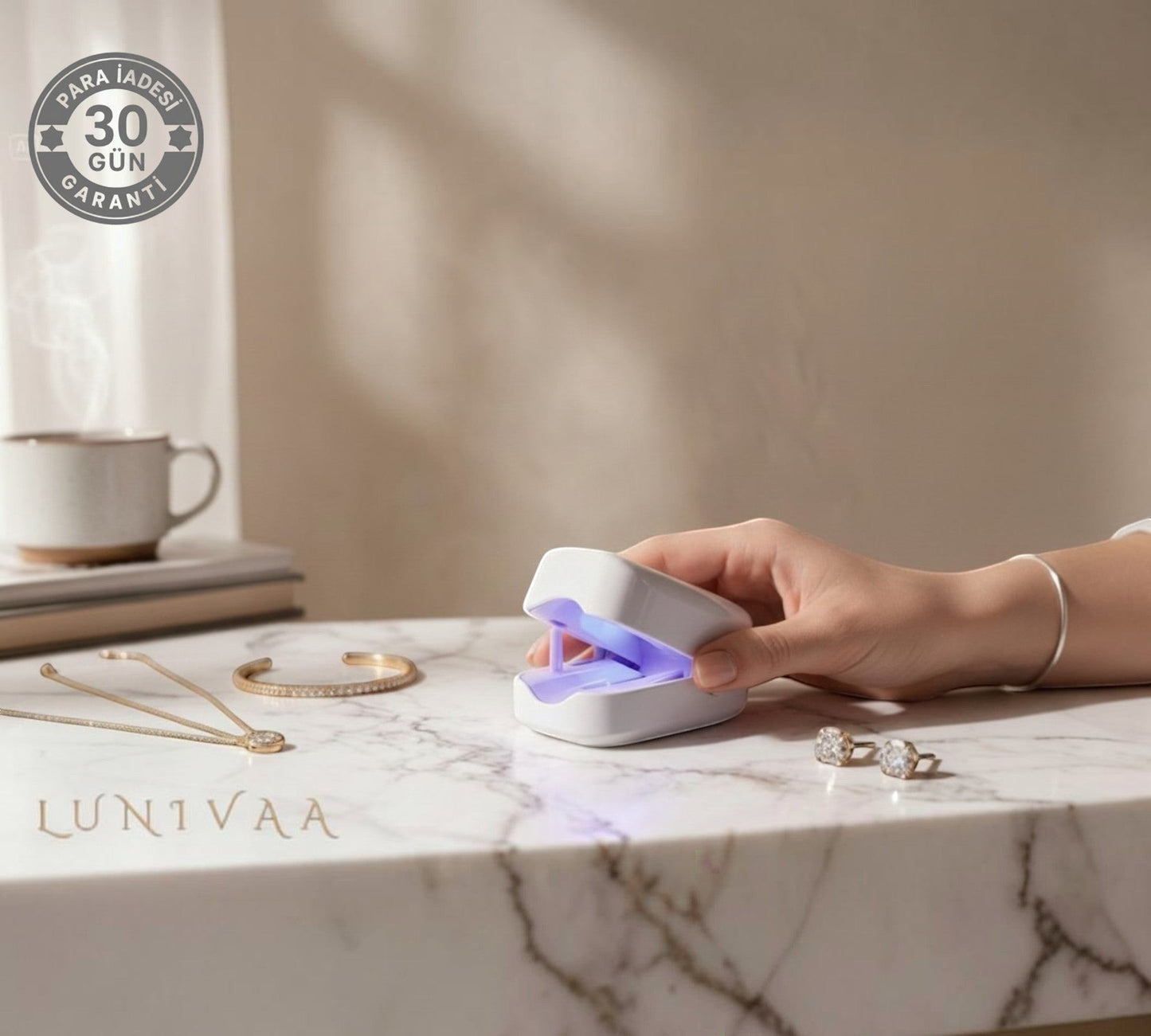 Lunivaa beyaz Akıllı UV Tırnak Lambası, tek parmak oje, jel oje kurutucu, tırnak temizleme cihazı kullanım sırasında mor UV ışık teknolojisi ile hijyenik bakım sağlar.